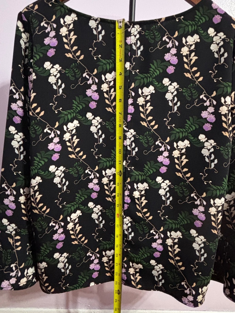 Ann Taylor Multicolor Floral Blouse Women's Size Medium Top w/ Flowy Bell Sleeve - Picture 9 of 11